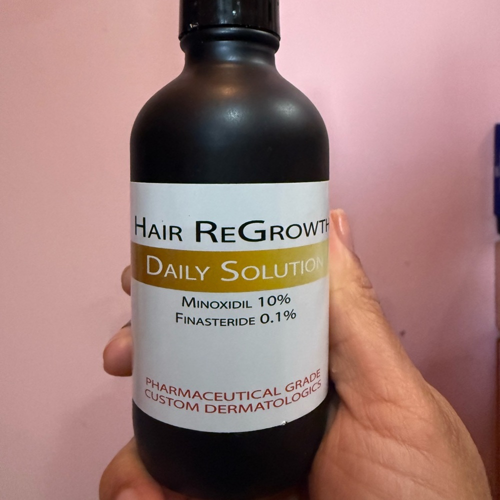 Hair Regrowth Daily Solution - minoxidil